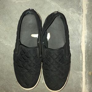 Mossimo slip on